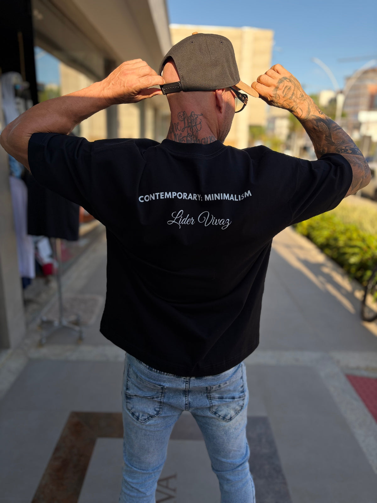 Camiseta oversized LV Minimalism preta