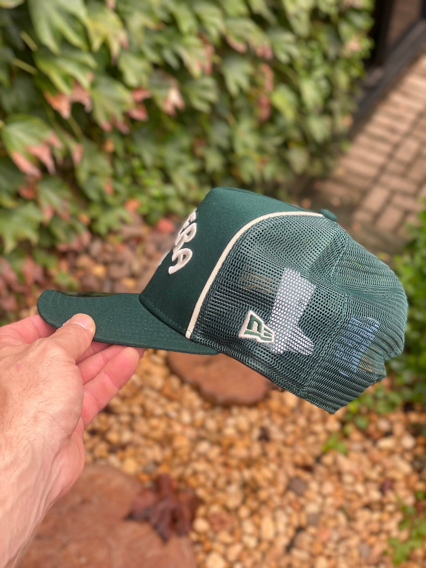 Boné New Era Trucker Green