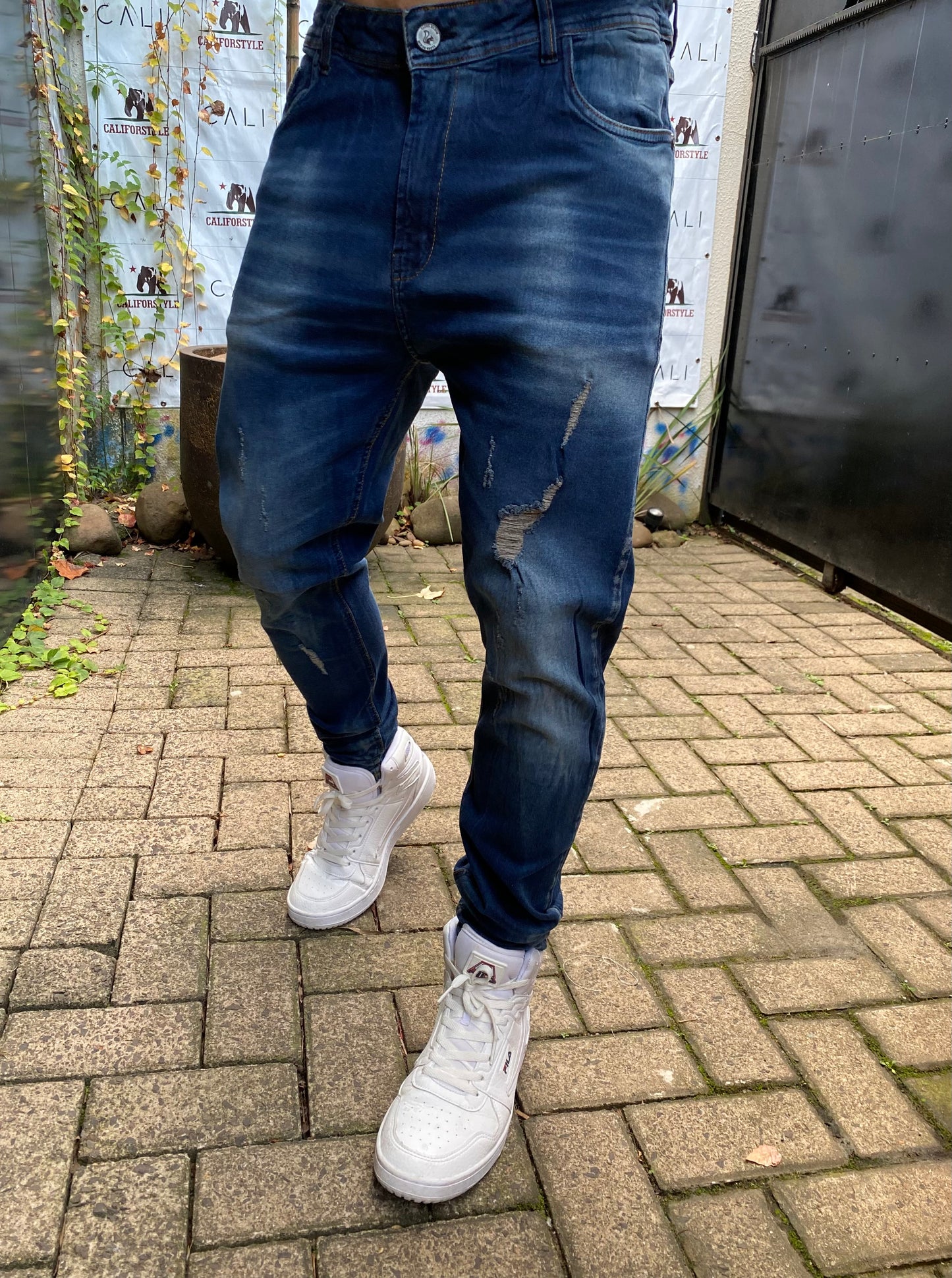 Calça Jeans Skinny Destroyer