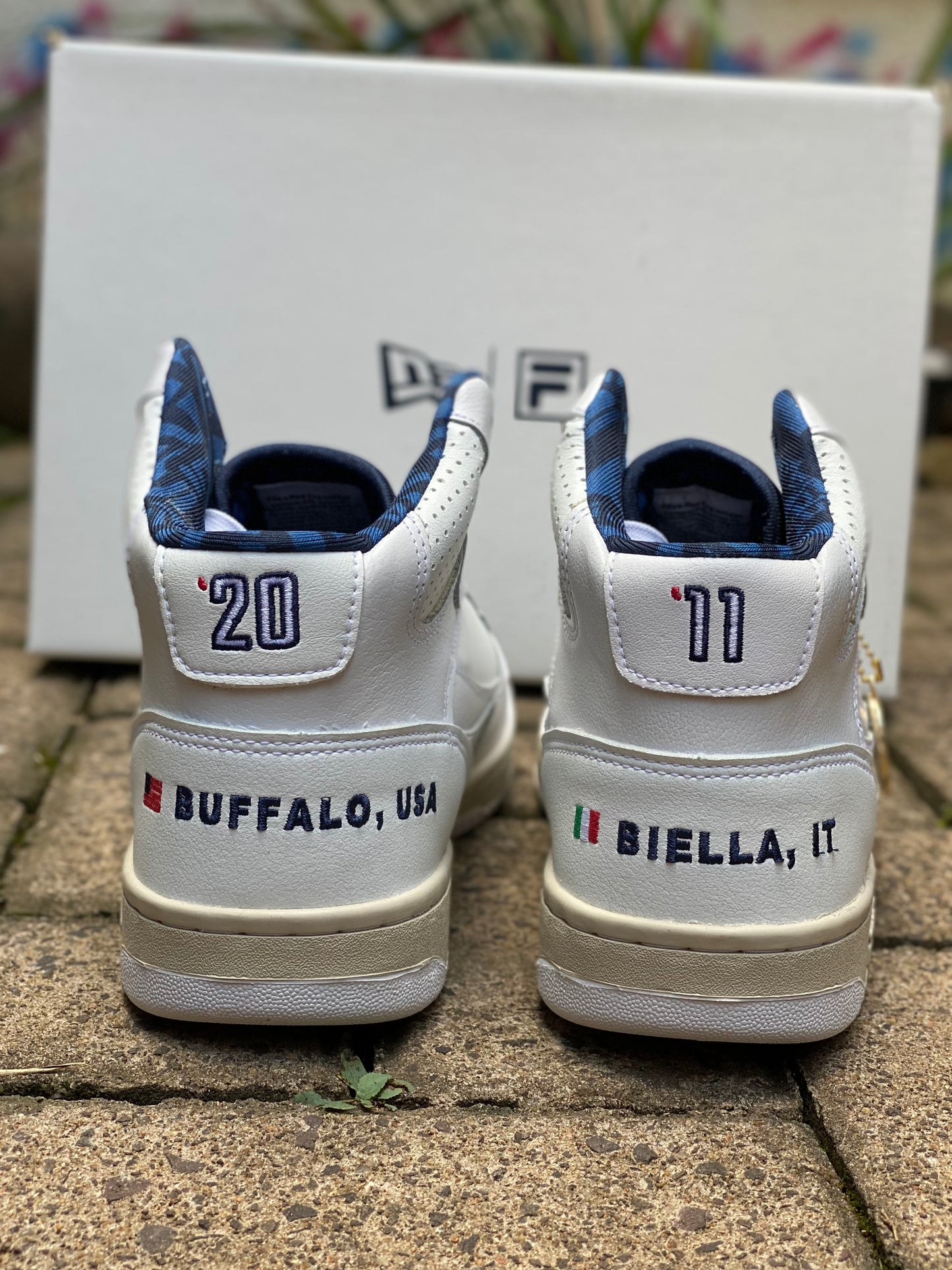 Tênis Collab Fila x New Era