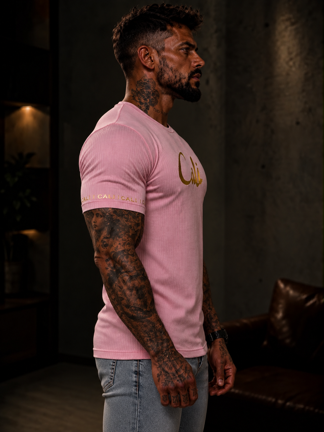 Camiseta Cali canelada rosa e dourada - foto 3 de 3