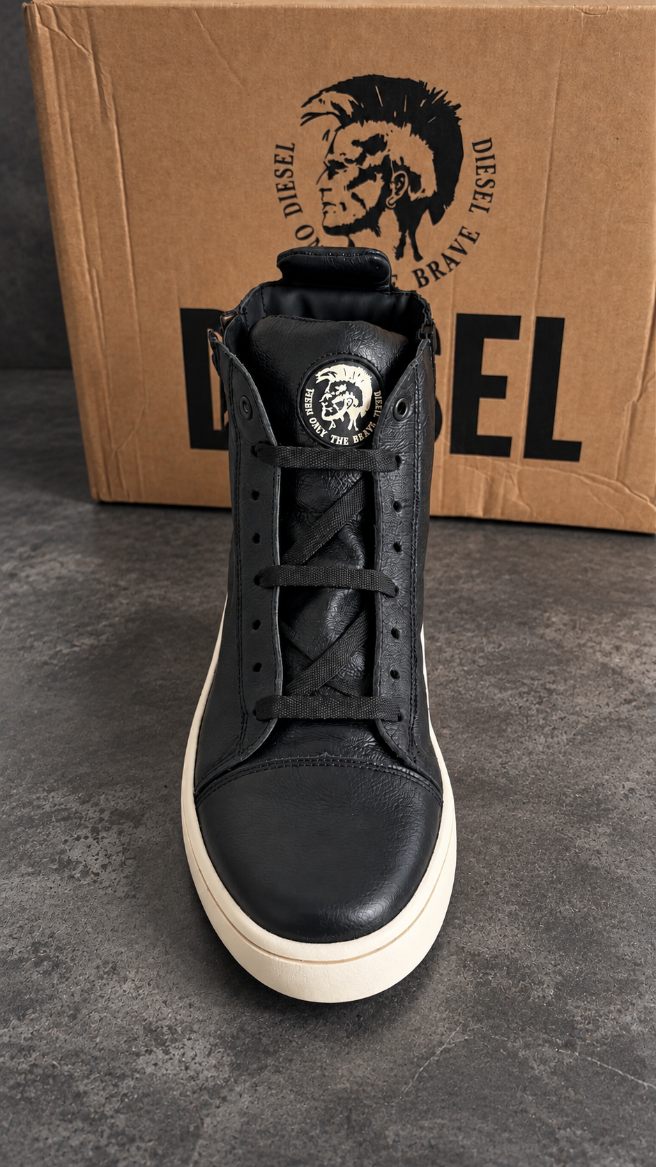 Tênis Diesel Black em couro