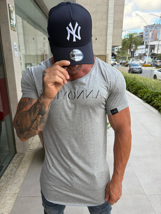 Camiseta Gniyonna - Grey