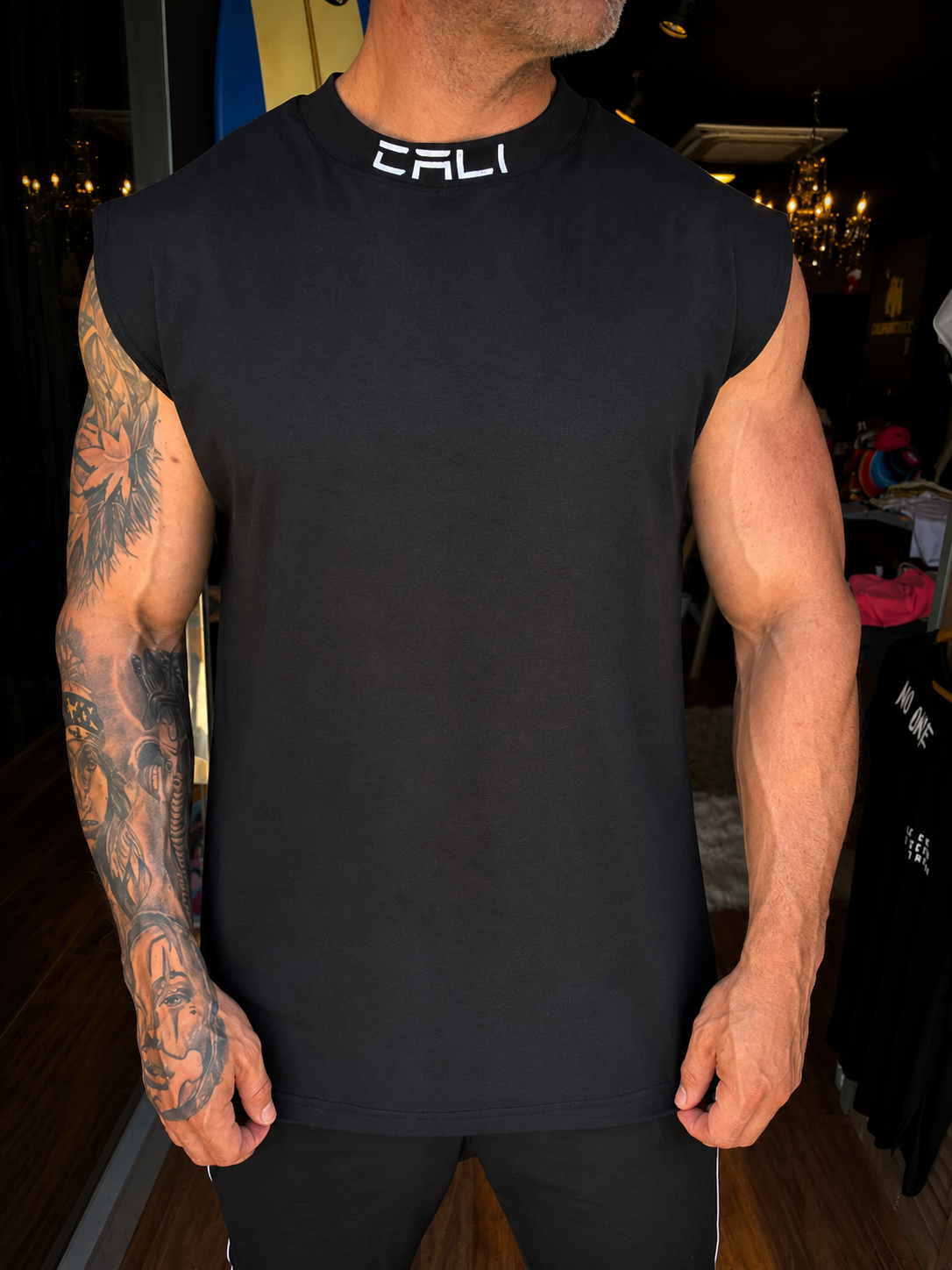 Regata Oversized Cali Tesla Black