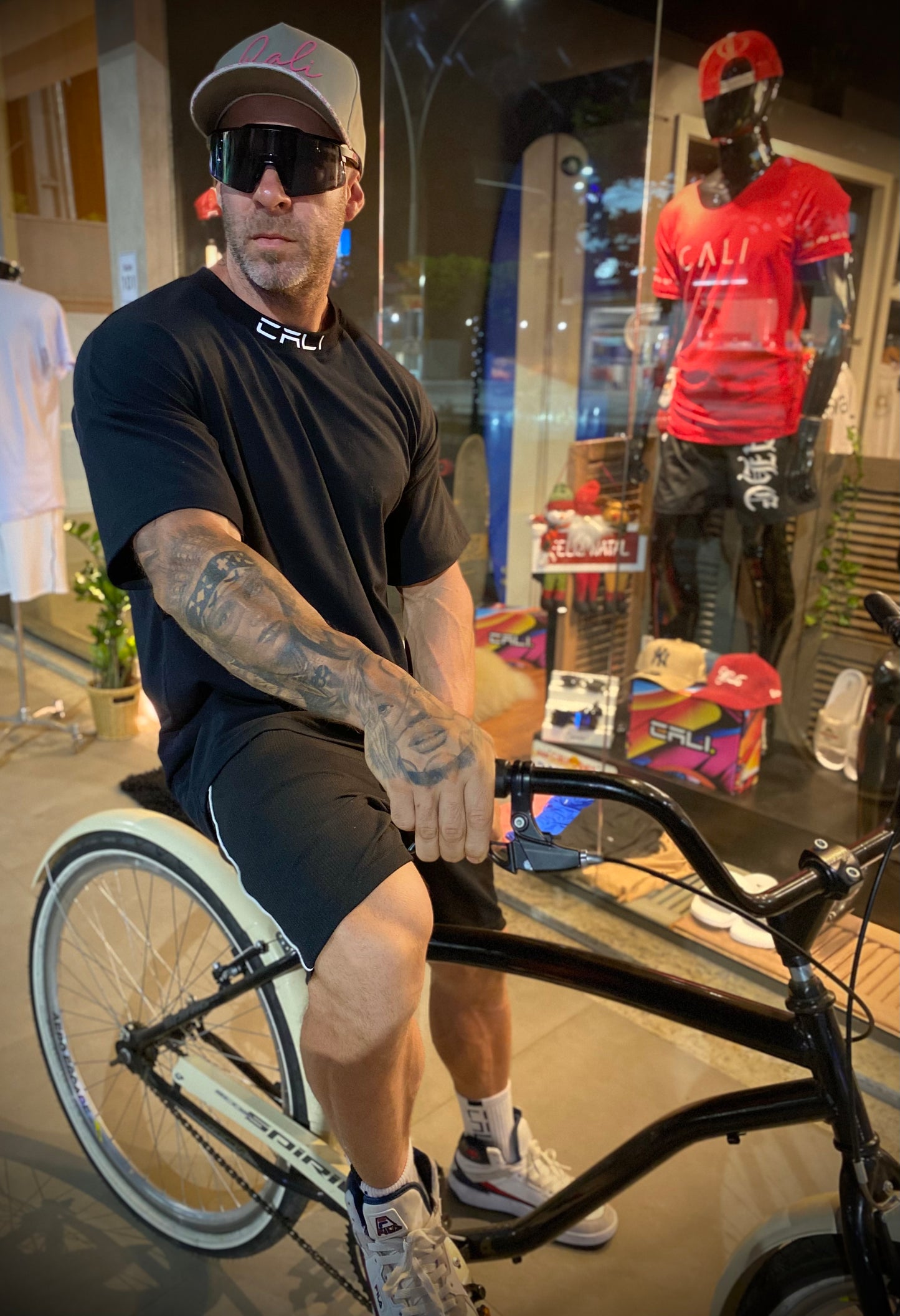 Camiseta Cali Over Black