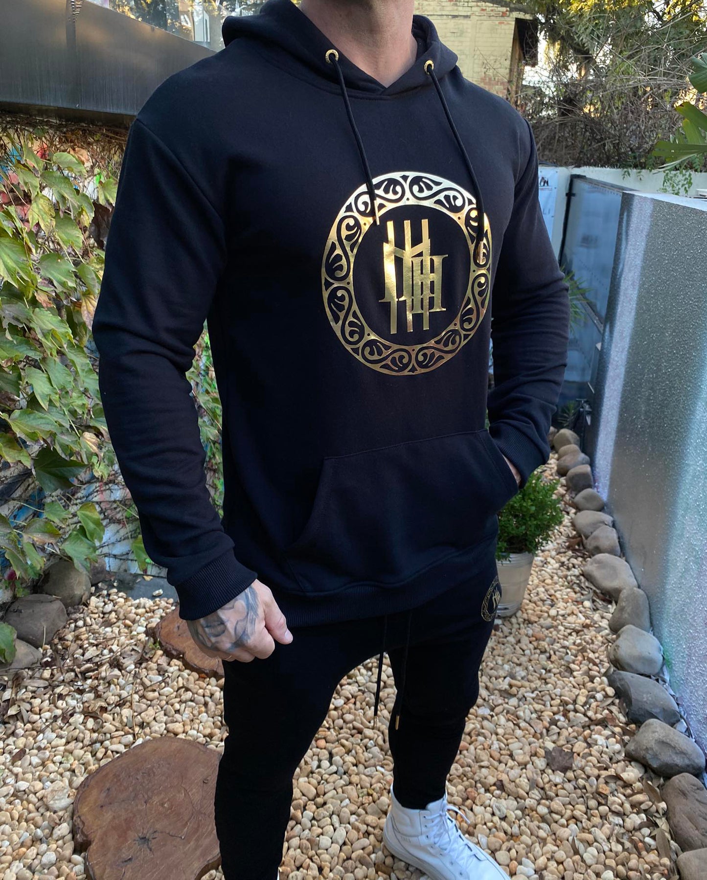 Conjunto Moletom Mahe Black Gold