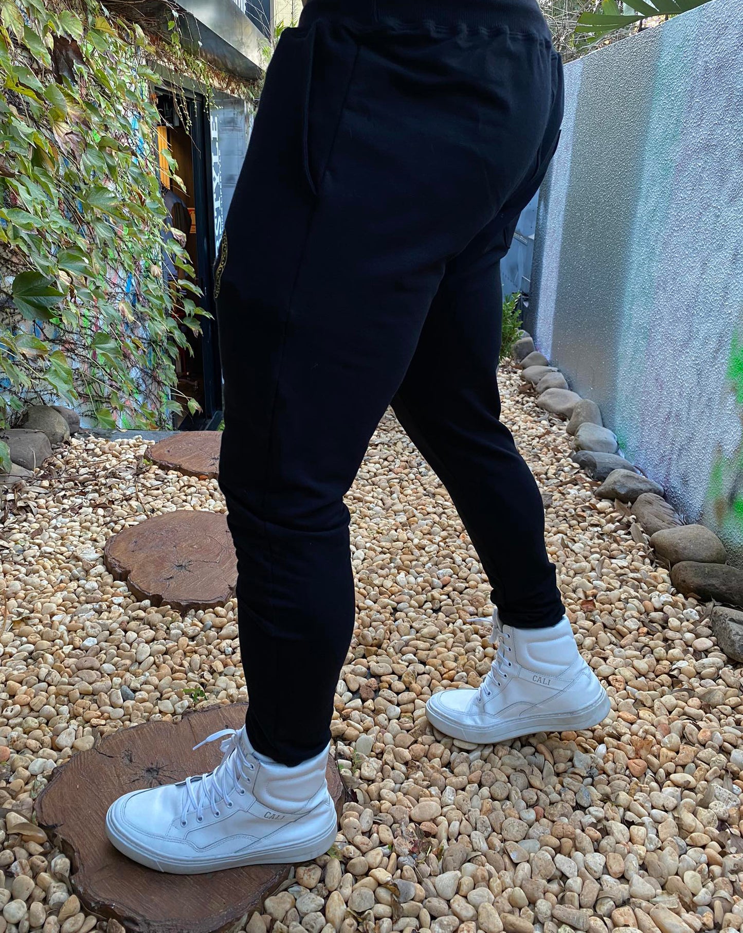 Calça Mahe Moletom Black Gold