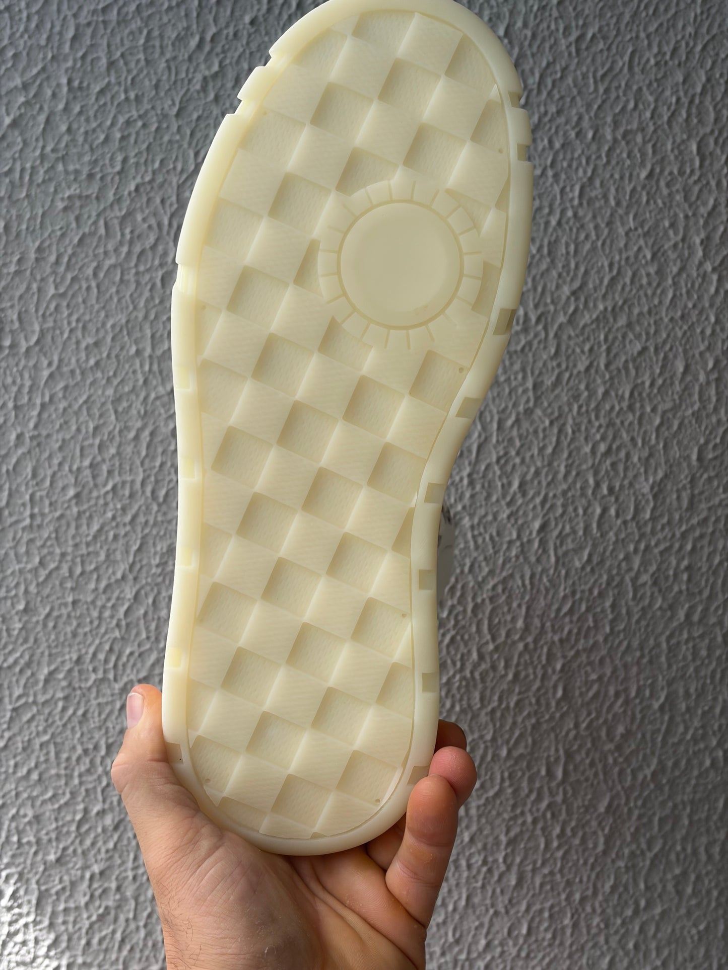 Tênis LV Luxuy importado Cano Alto Branco ( Sob encomenda)