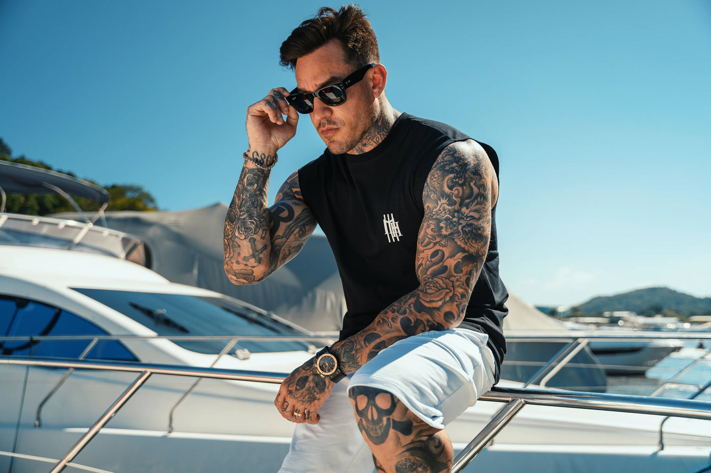 Regata Mahe Black Minimalist Lançamento