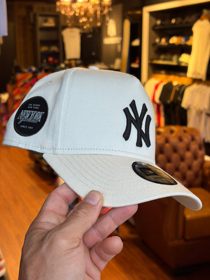 Boné New Era NY Eframe White