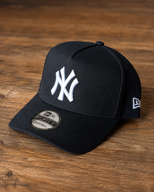 Boné New Era NY Preto Branco