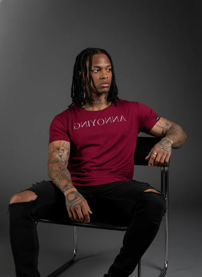 Camiseta Gniyonna - Ruby