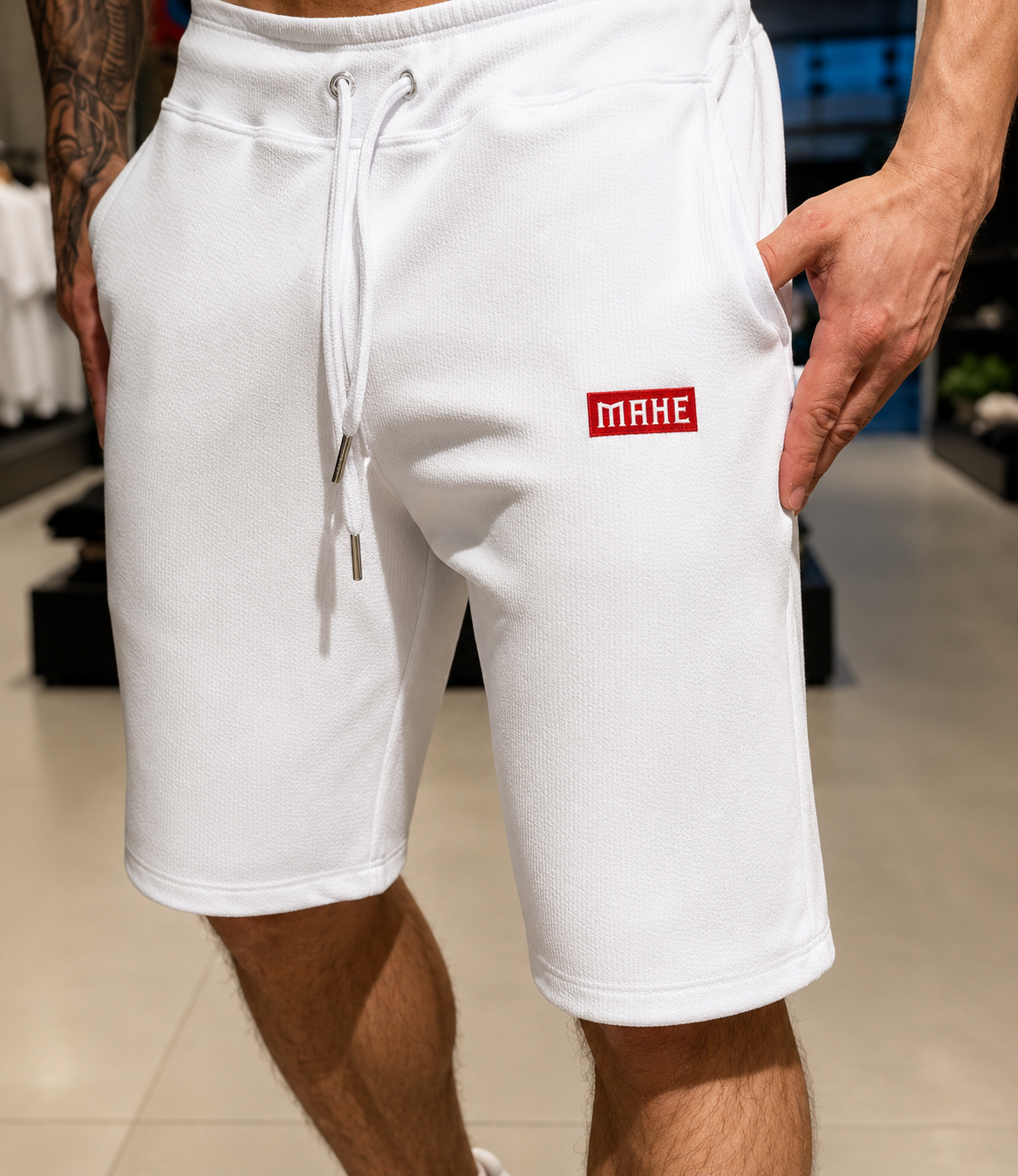 Bermuda Mahe White Red