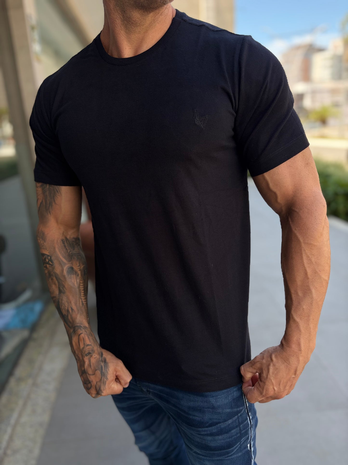 Camiseta LV Semi Long Slim Black