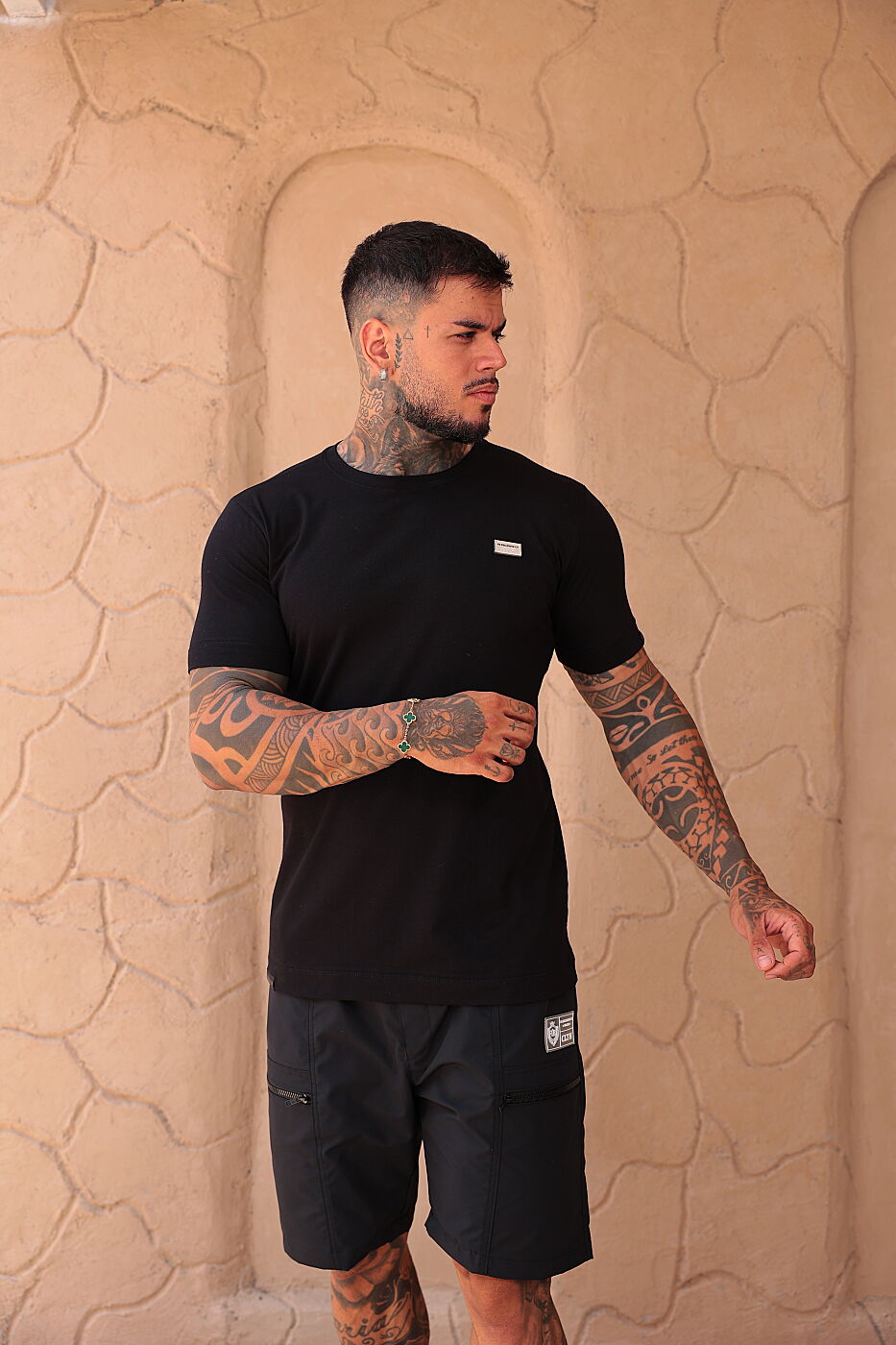 Camiseta Slim Aplique Retangular Preta