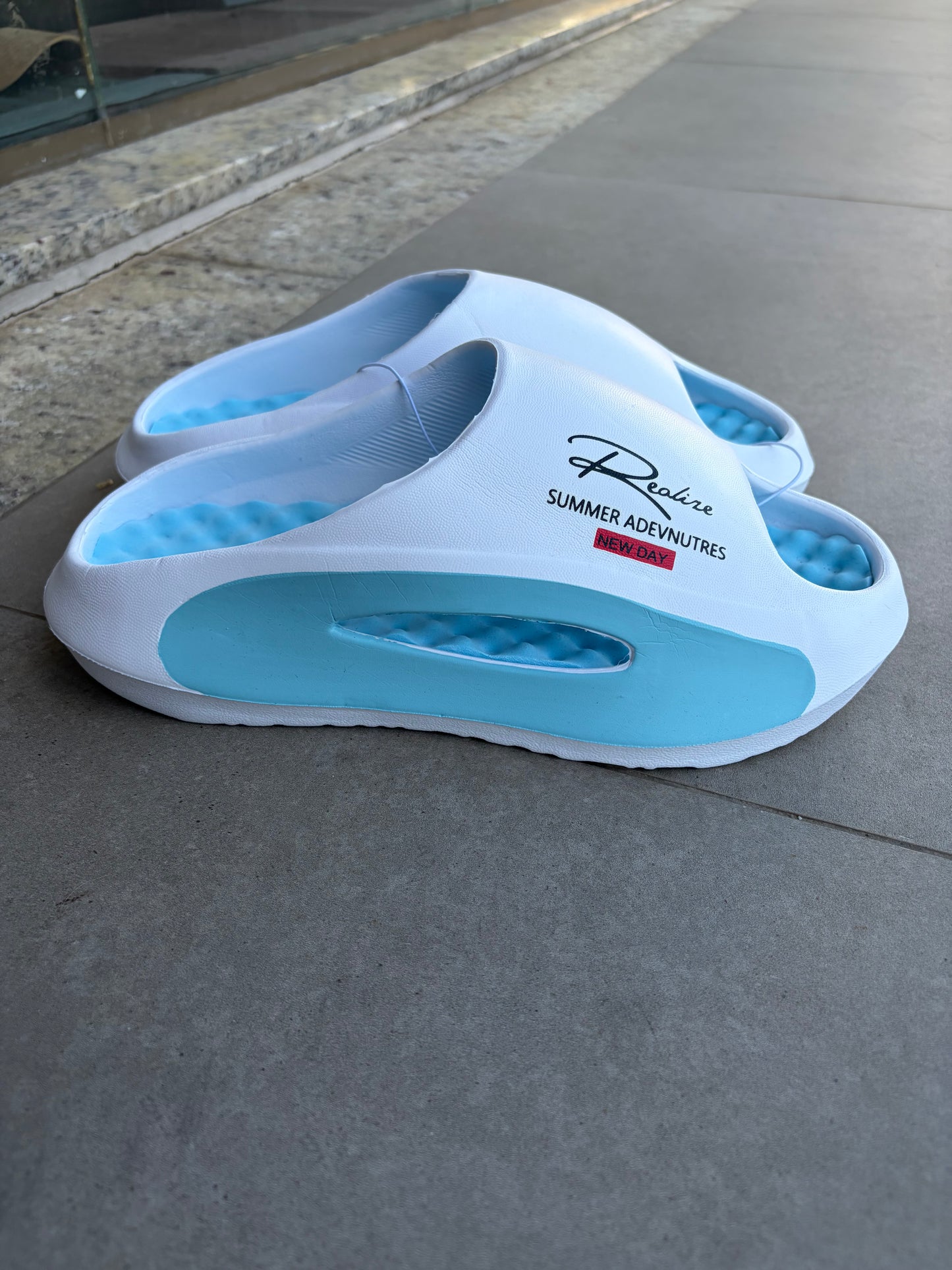 Chinelo Nuvem White Blue Super Leve