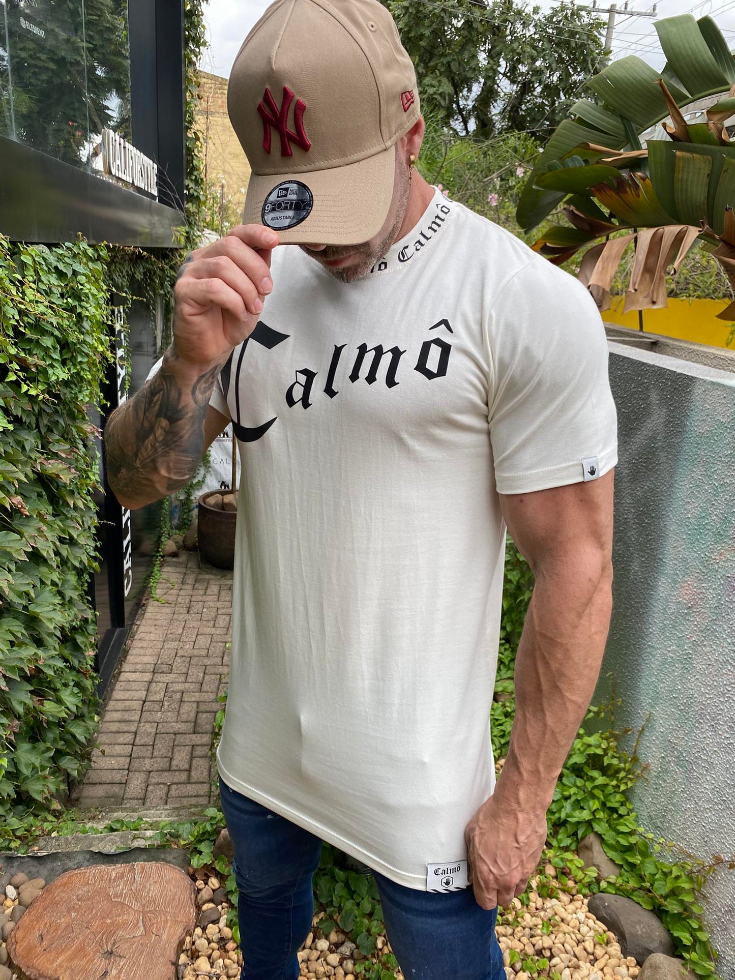 Camiseta Calmô Relevo White
