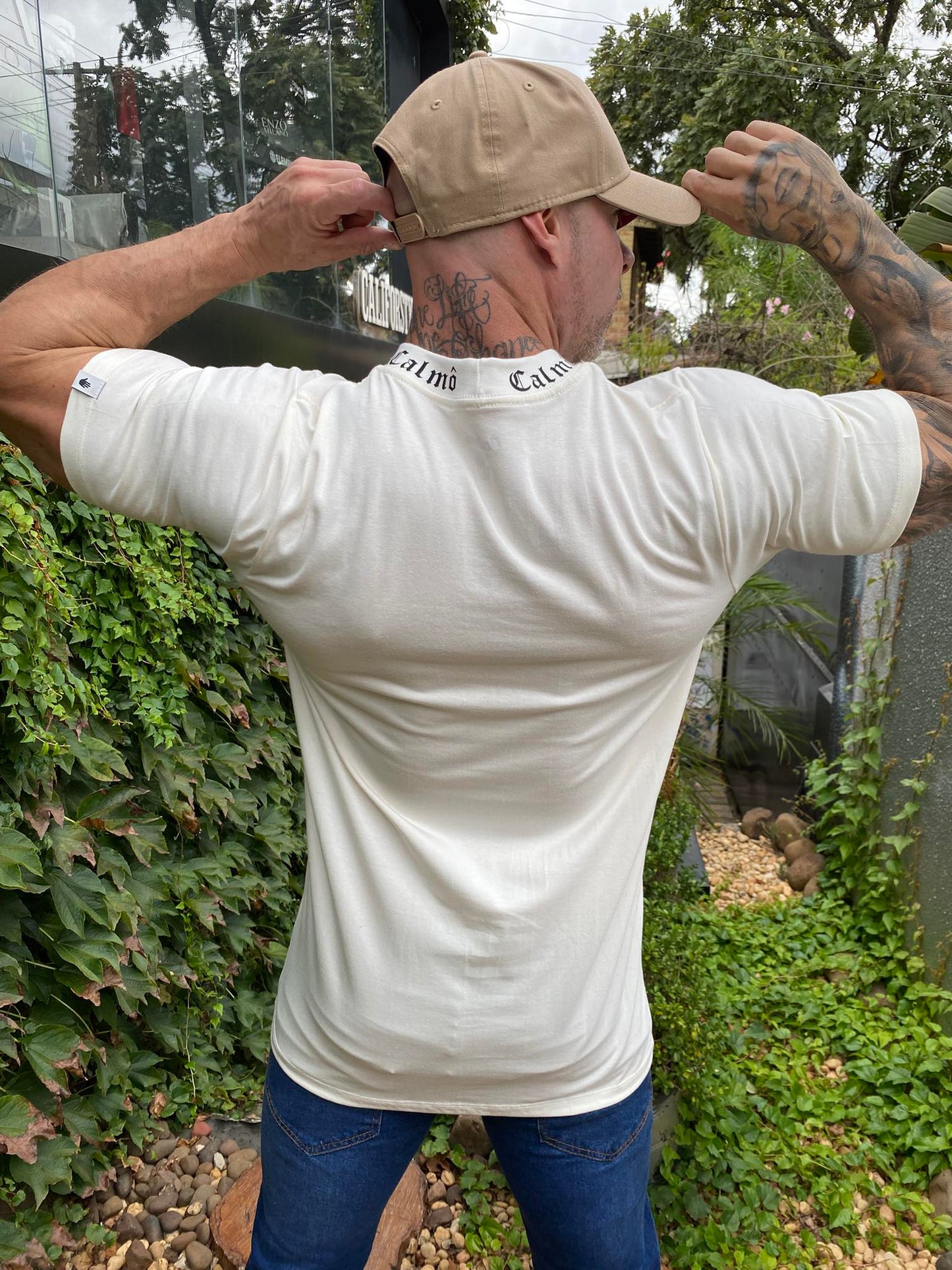 Camiseta Calmô Relevo White