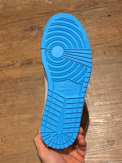 Tênis Nike Air Jordan Off-White x Air Jordan 1 High UNC