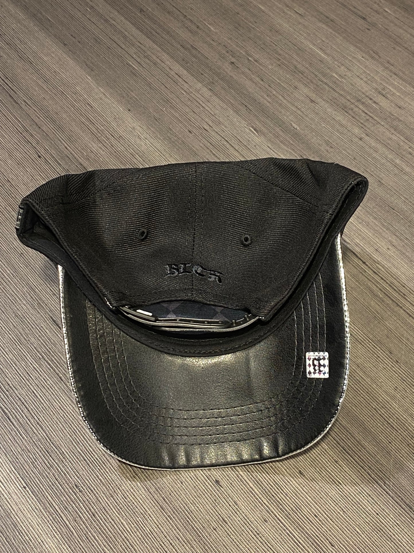 Boné Snapback Preto Follow Reflex Silver