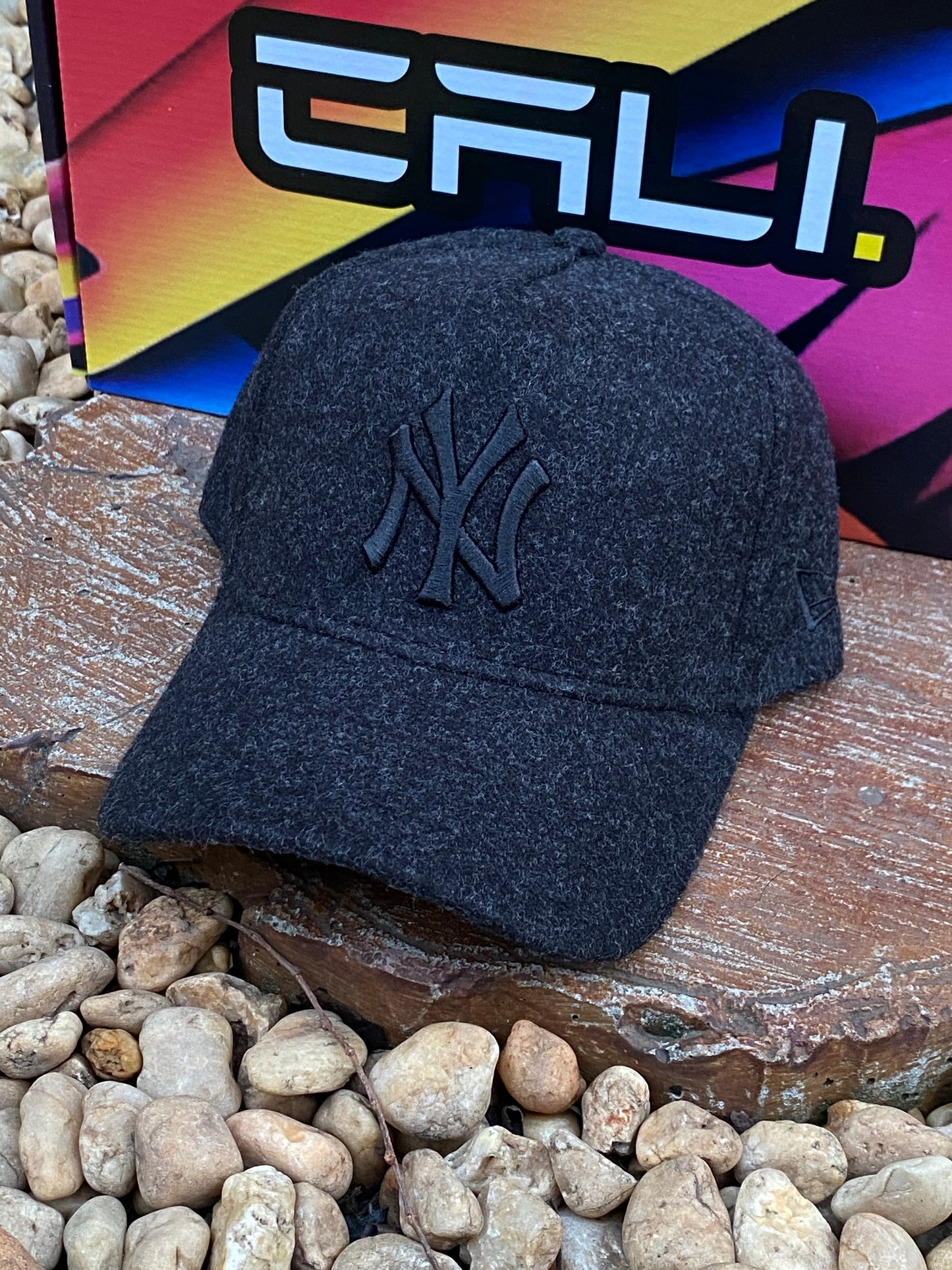 Boné New Era NY Eframe Black