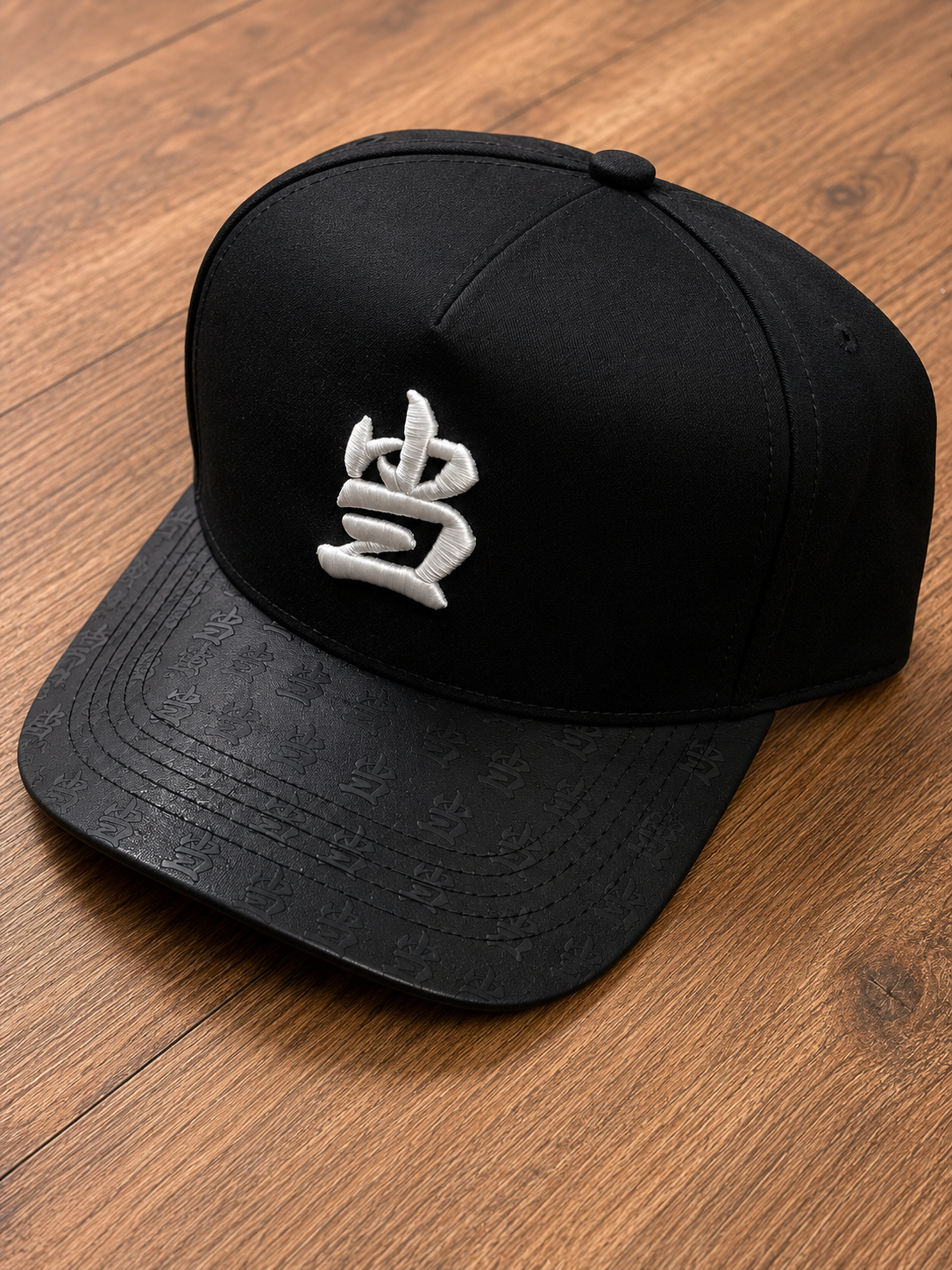 Boné Snapback Suede Preto Dang Logo