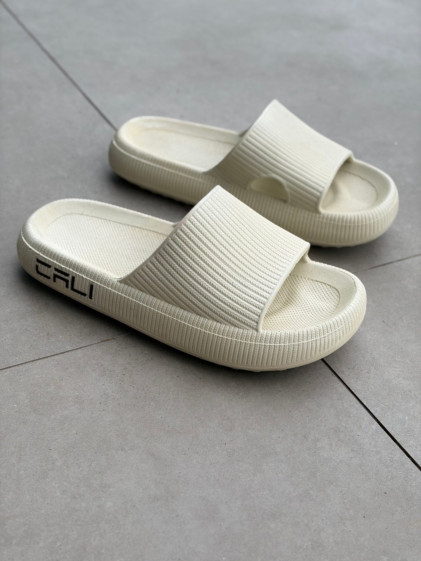 Chinelo Nuvem CALI X COSA NOSTRA (COLLAB)