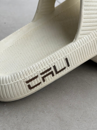 Chinelo Nuvem CALI X COSA NOSTRA (COLLAB)