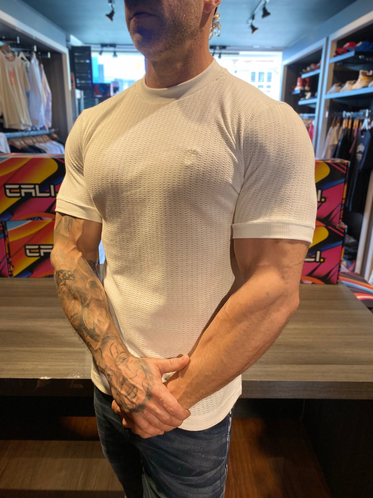 Camiseta Celebrate White