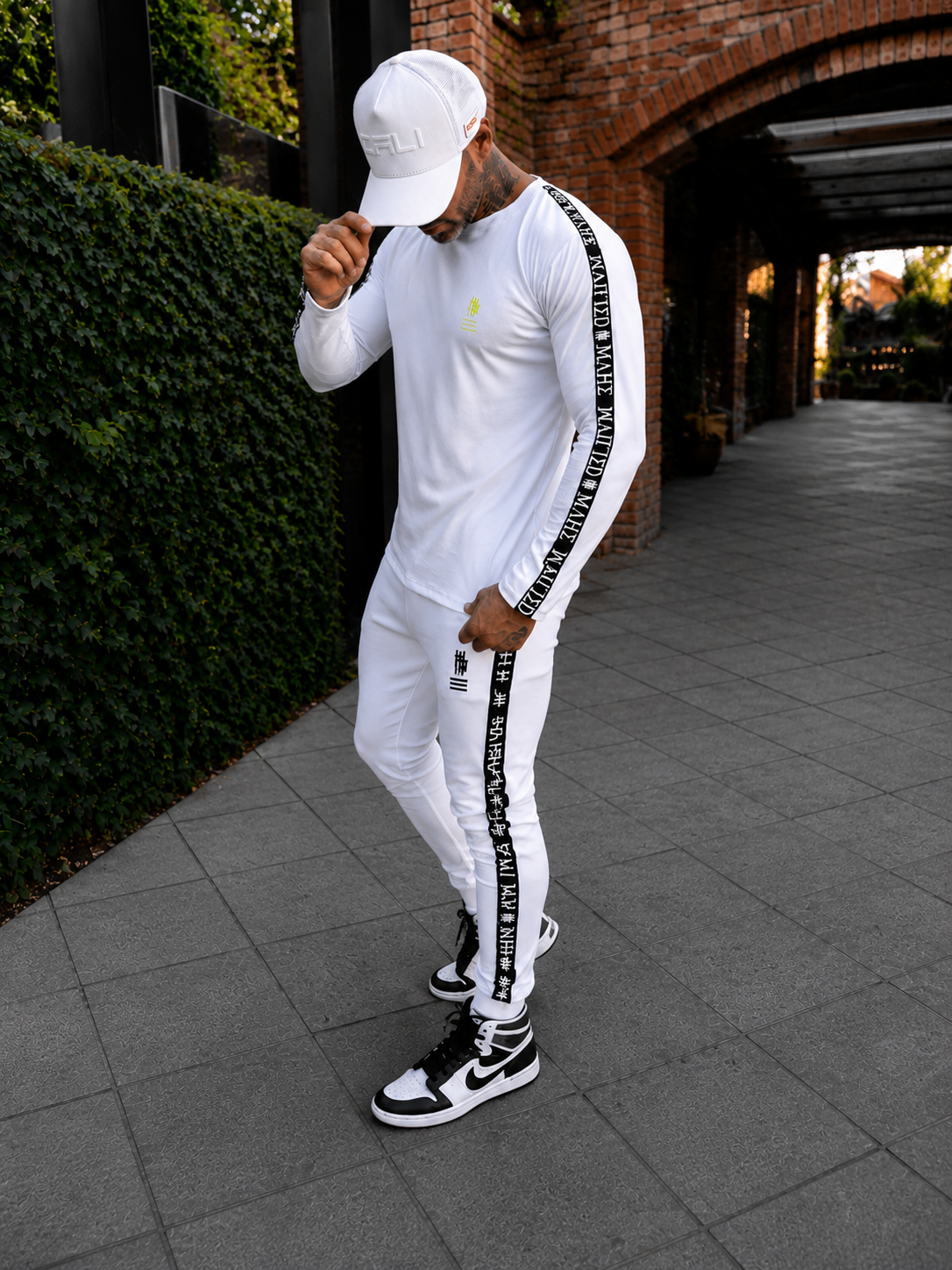 Conjunto Moletom Mahe Harlem White