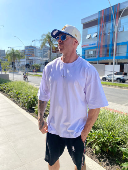 Camiseta Mahe Over Spray Paint White