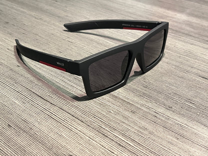 Óculos de Sol Emborrachado Black Red