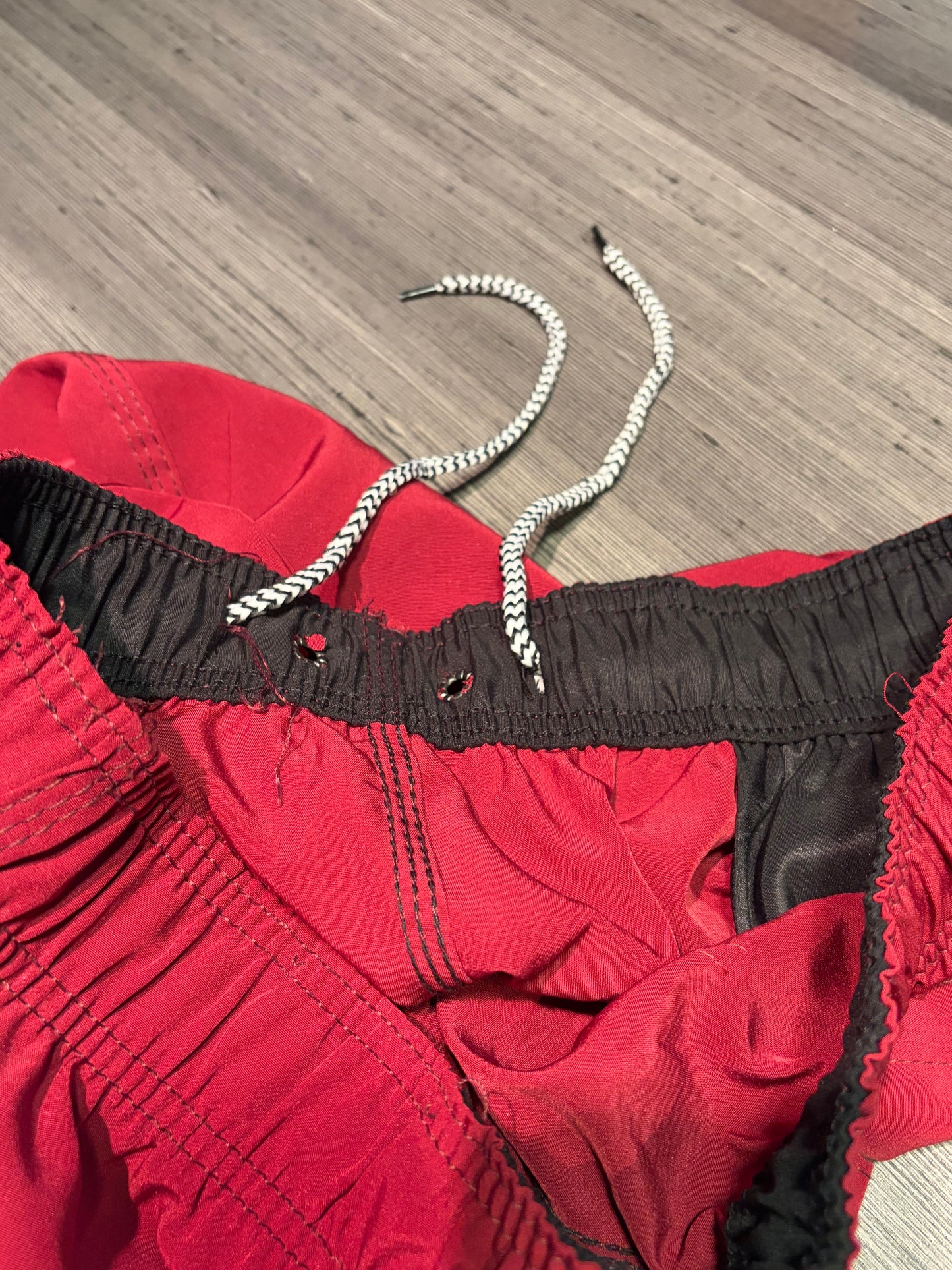 Shorts Praia AMG - Secagem rápida Red