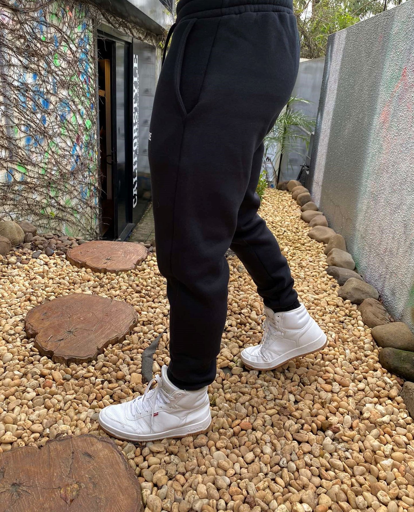 Calça Moletom Sense Black