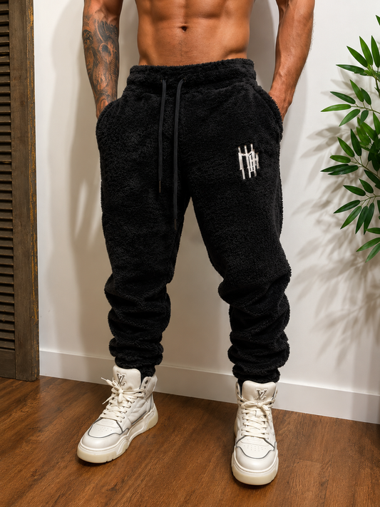 Calça Mahe Pop Star Peluciada Preta Logo