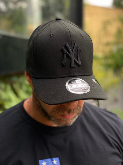 Boné New Era NY Preto