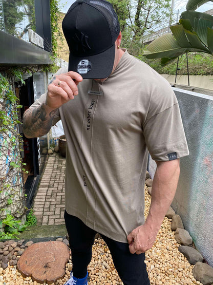 Camiseta Oversized Kaki