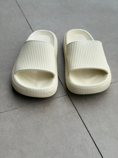 Chinelo Nuvem CALI X COSA NOSTRA (COLLAB)