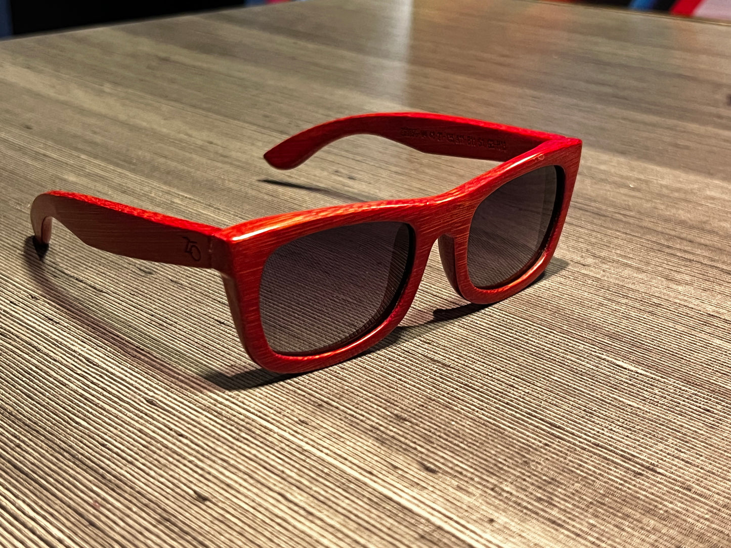 Óculos de Sol Zabo em Bambu Vermelho