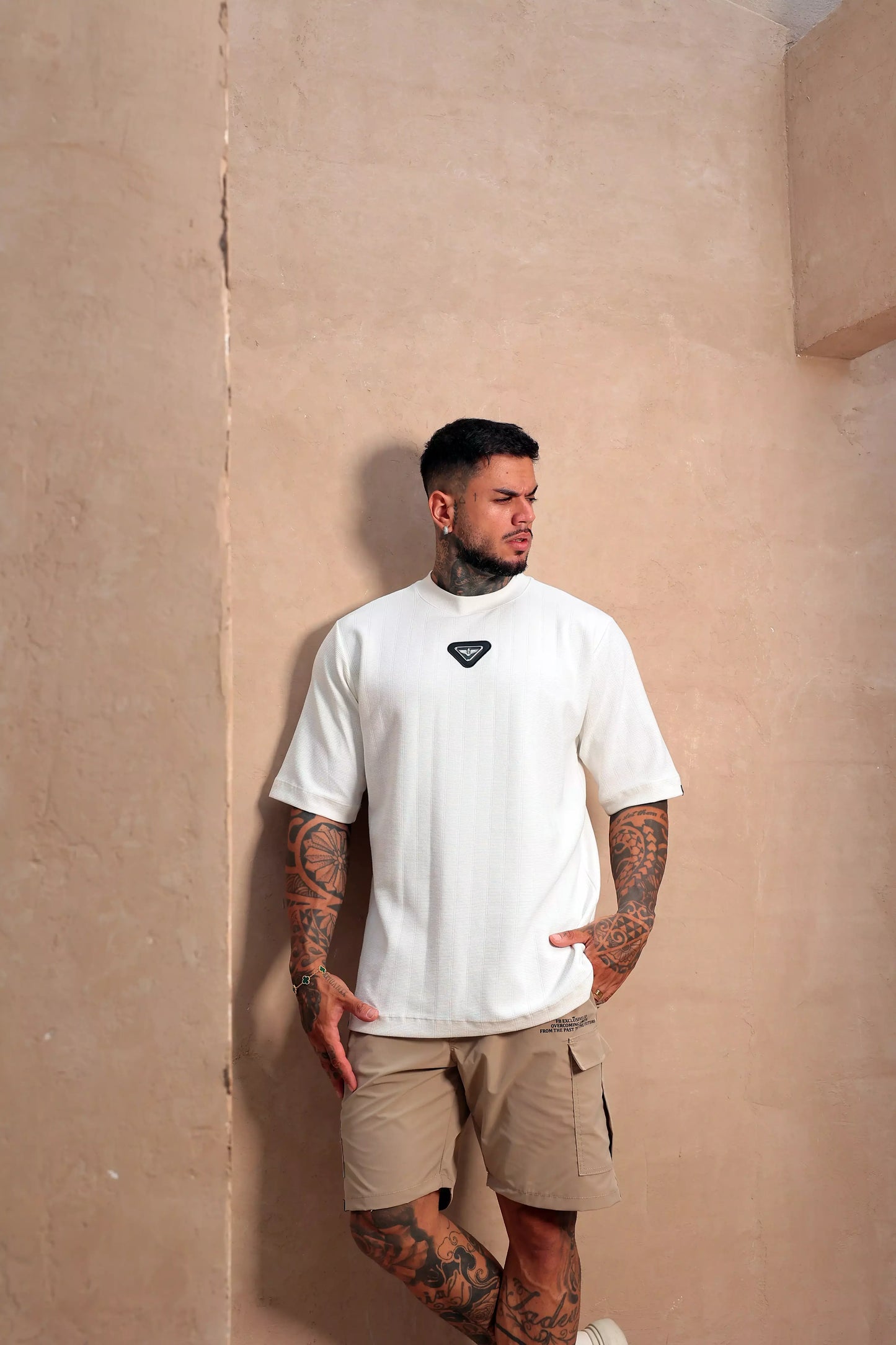 Camiseta Over Águia Textura OFF White