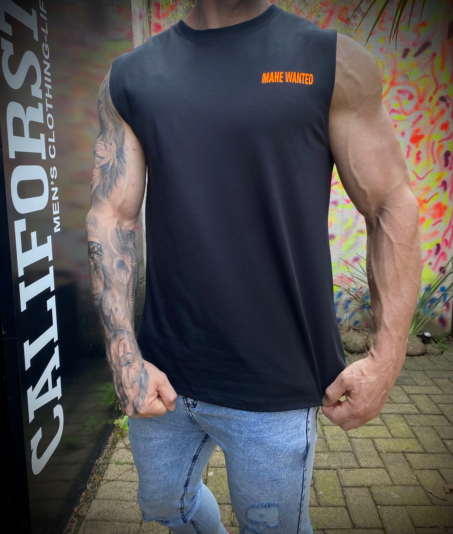Regata Mahe Black Orange