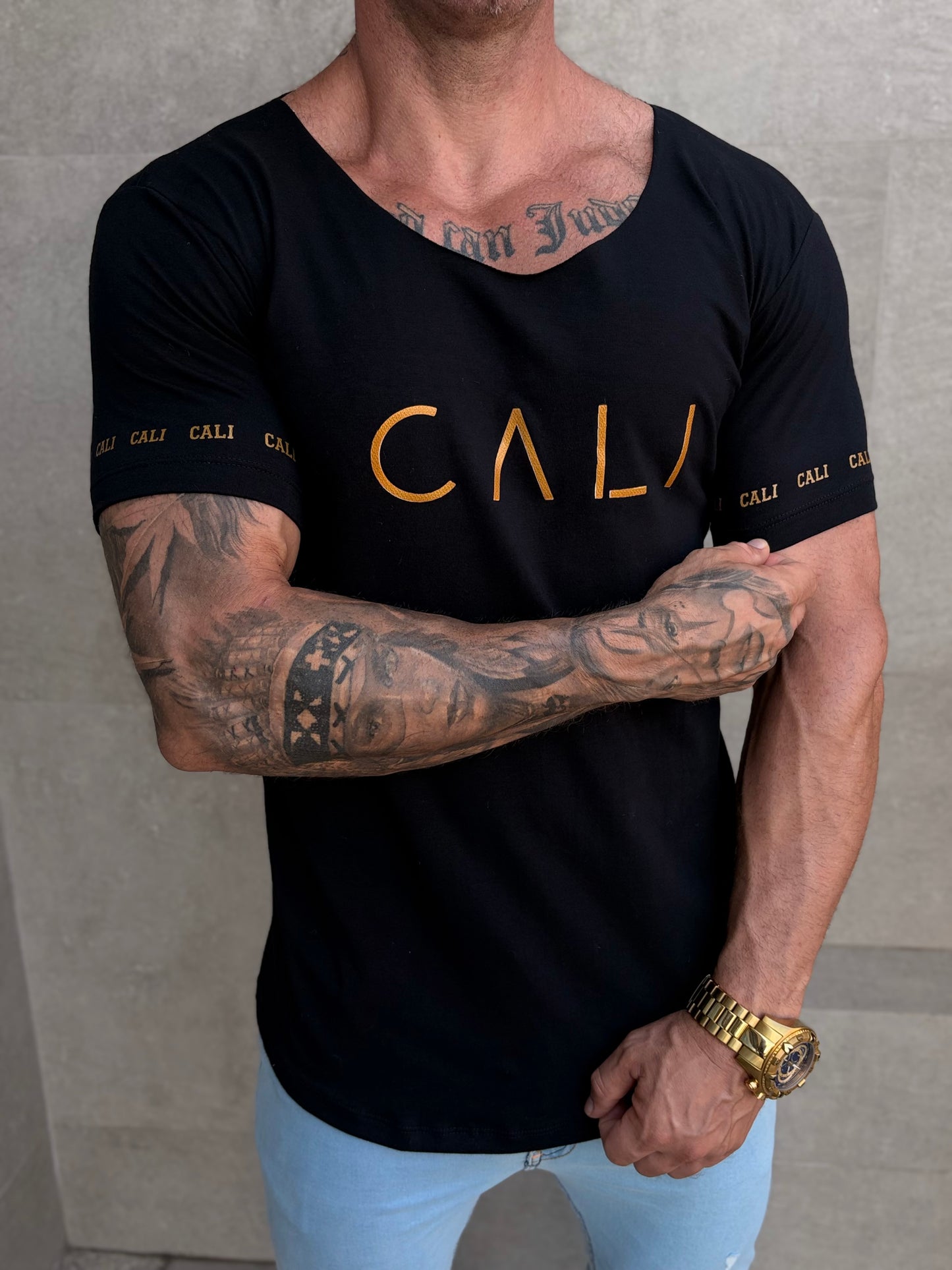 Camiseta Cali Rood Gold Black