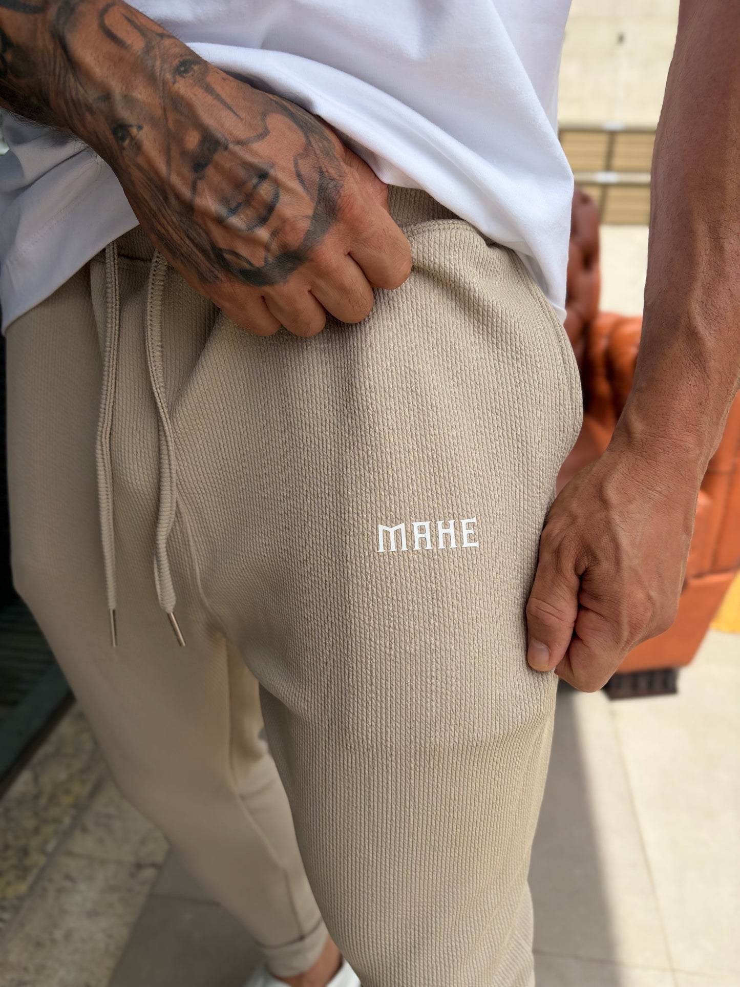 Calça Mahe Skinny Bege Canelada