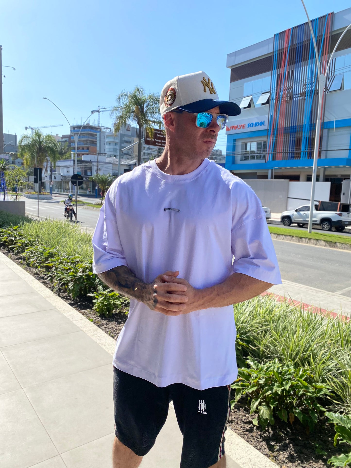 Camiseta Mahe Over Spray Paint White