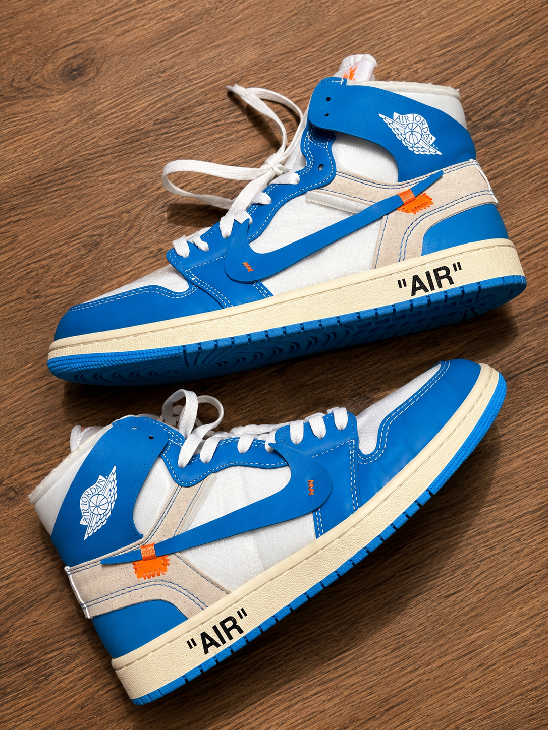 Tênis Nike Air Jordan Off-White x Air Jordan 1 High UNC