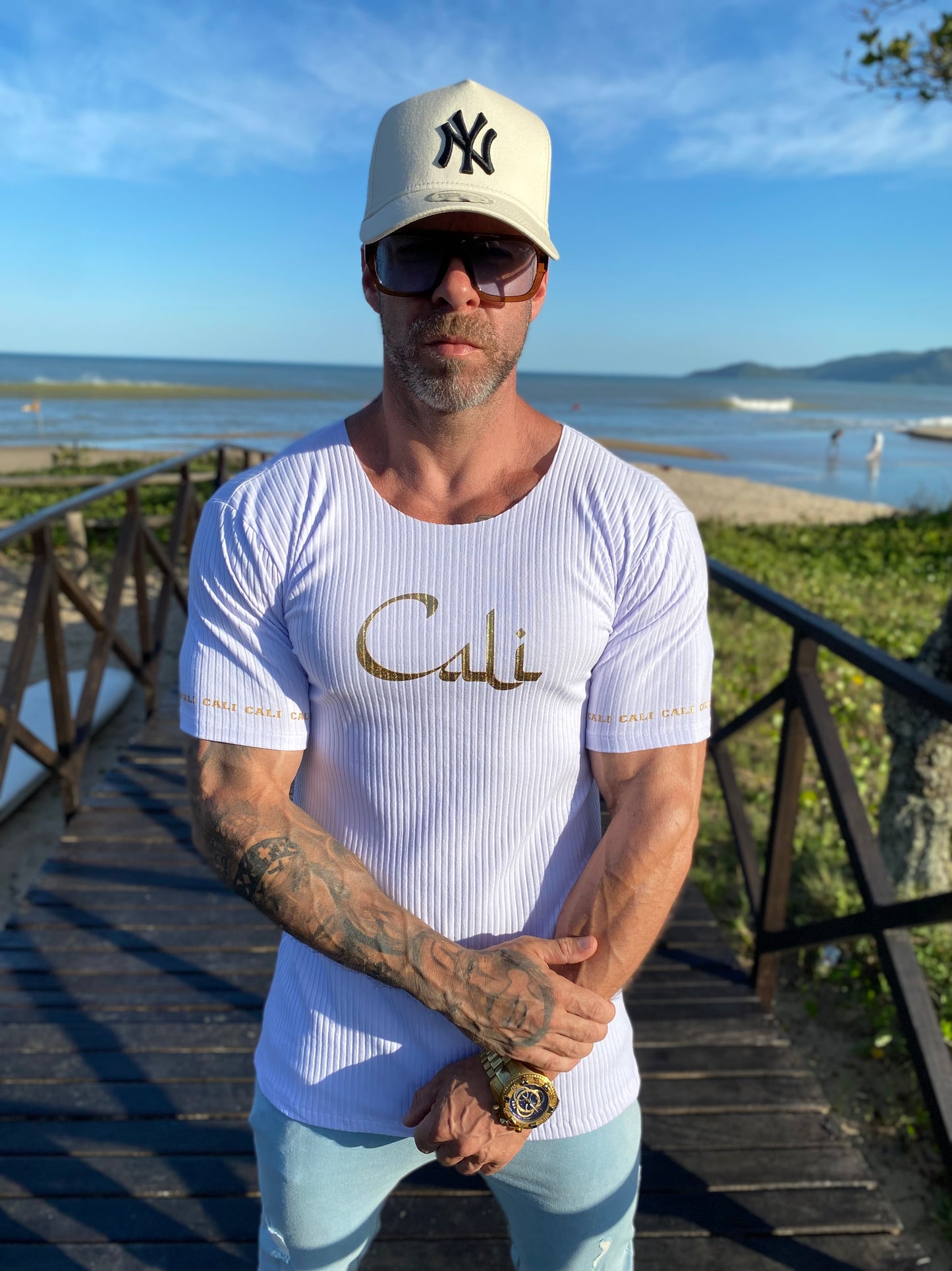 Camiseta Cali Canelada White Gold Árabe