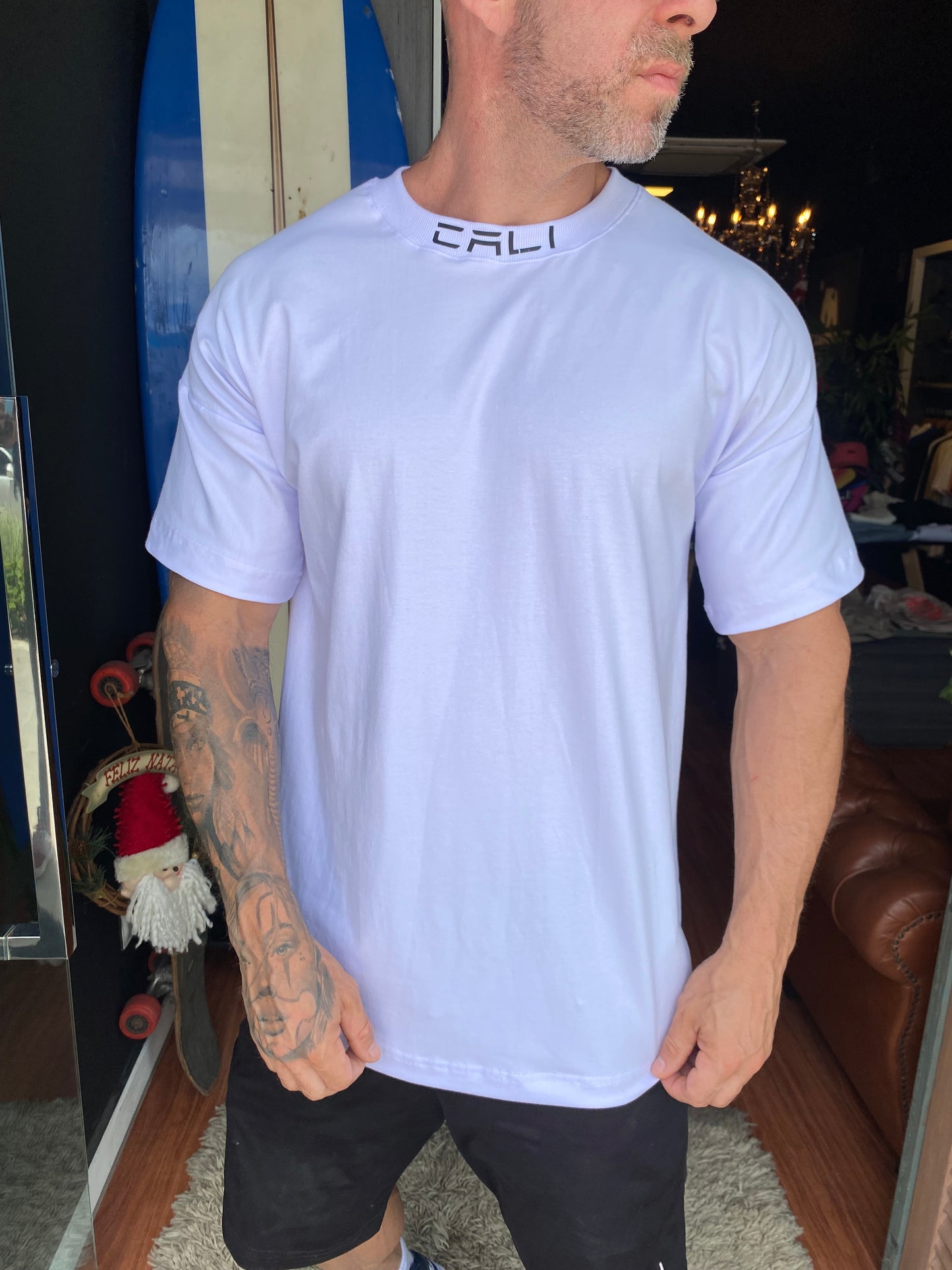Camiseta Cali Over White