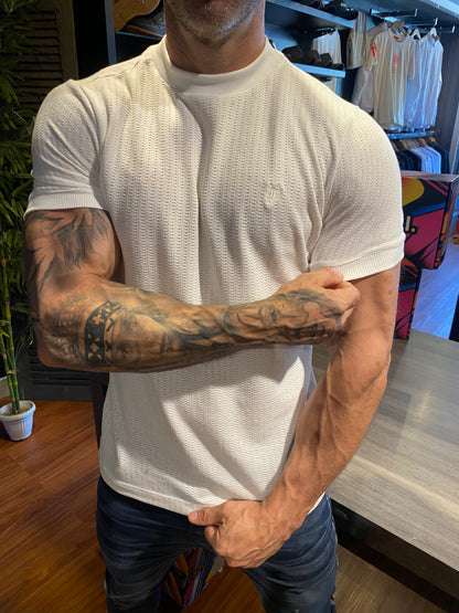 Camiseta Celebrate White