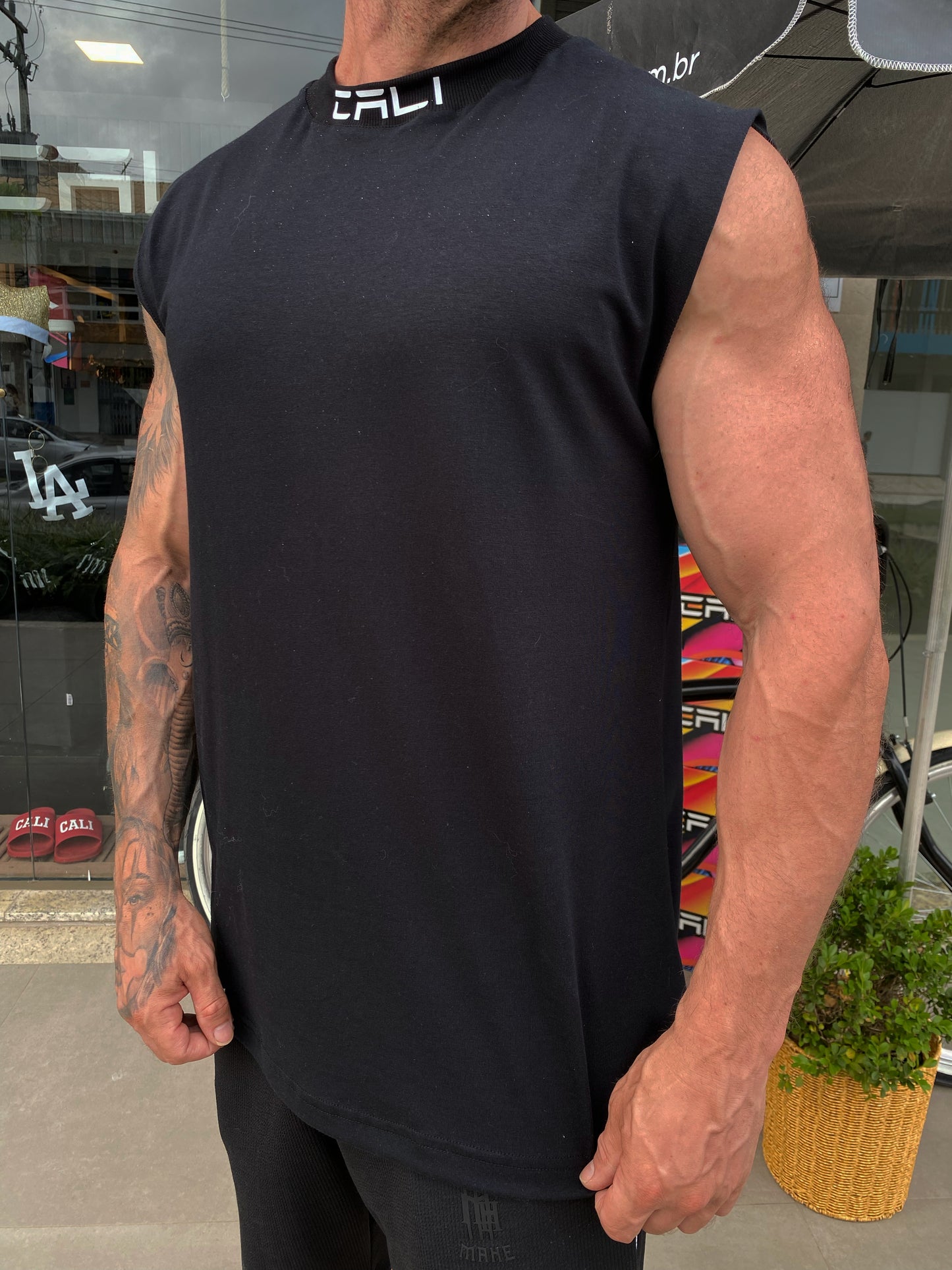 Regata Oversized Cali Tesla Black