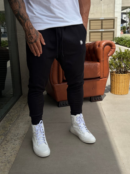 Calça Mahe Skinny Preta Canelada